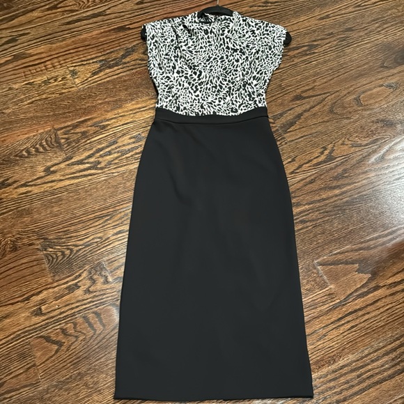 Like New Express Dress - Picture 4 of 7